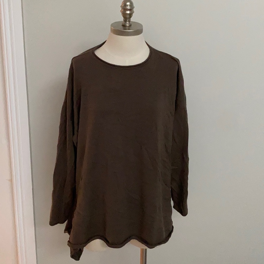 Planet. 3/4 sleeve brown tunic